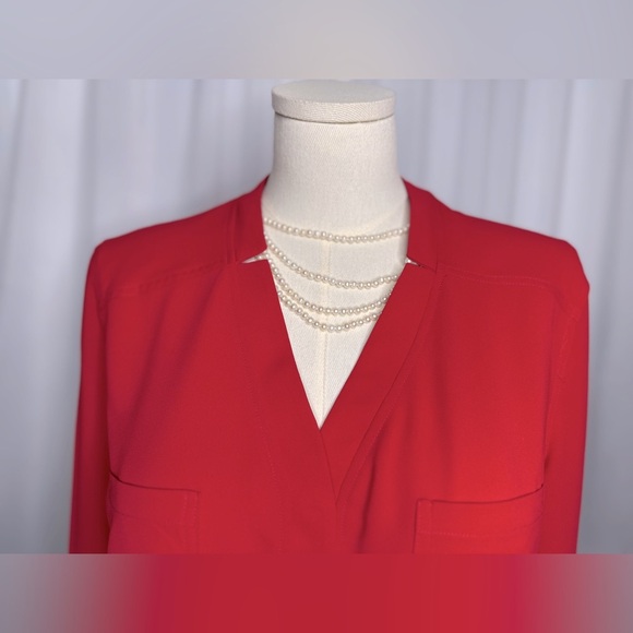 Nine West Women's V-neck Two Pockets Blouse (696) - Picture 12 of 16